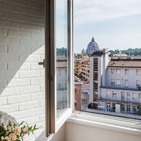 Expeditus Vatican Luxury Suites Saint Peter'S View Rom Exterior foto